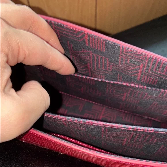 Marvel Scarlet Witch handbag - Picture 6 of 7